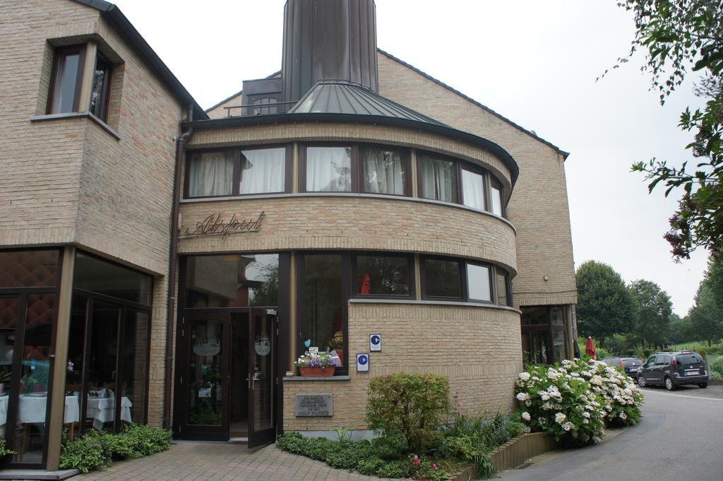 Alsput Hotel Halle  Bagian luar foto