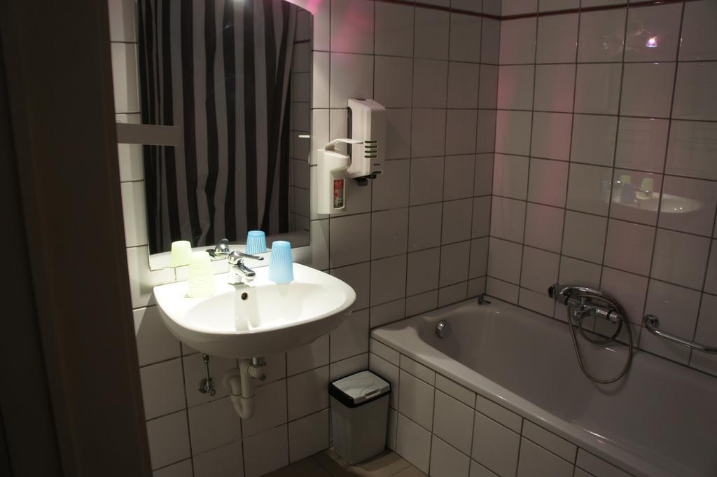 Alsput Hotel Halle  Ruang foto